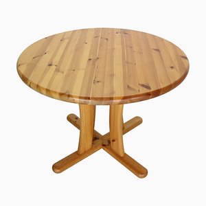 Mesa de comedor redonda de madera de pino al estilo de Rainer Daumiller, Dinamarca, años 70