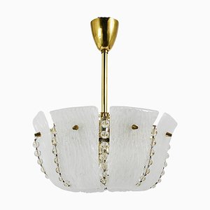Petite Curved Basket Kronleuchter aus Messing & Glas von JT Kalmar für Kalmar, Österreich, 1950er