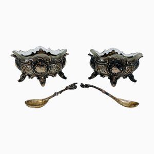 Cuencos de sal con cucharas e insertos de vidrio, década de 1890. Juego de 4