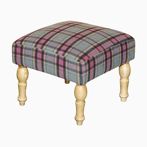 Mittlerer Vintage Fußhocker mit Schottischem Tartan Wollstoff
