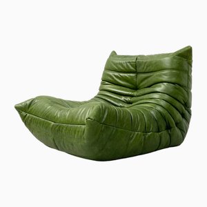 Poltrona Togo in pelle verde foresta di Michel Ducaroy per Ligne Roset
