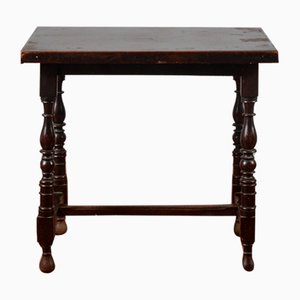 Neoclassical Style Coffee Table with Turned Feet