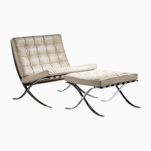 Barcelona Stuhl und Fußhocker von Ludwig Mies Van Der Rohe, 1990er, 2er Set