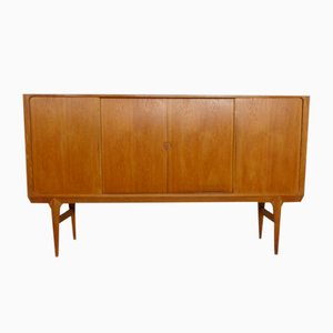 Credenza in quercia di Johannes Andersen per Hans Bech, anni '60