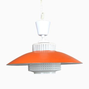 Lampada a sospensione in metallo arancione e vetro opalino, anni '60