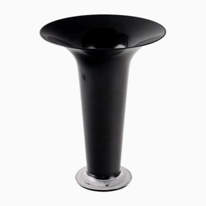 Trompetenvase aus schwarzem & farblosem Glas von Orrefors