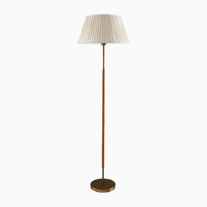 Lampada da terra in ottone e pelle attribuita a Böhlmarks, Svezia, anni '50