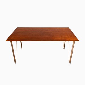 Escritorio modelo 3605 de teca para Fritz Hansen, 1960