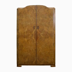 Britischer Art Deco Kleiderschrank aus Wurzelholz, 1930er
