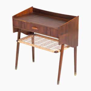 Tavolino in palissandro con cassetto e ripiano in vimini, Danimarca, anni '60