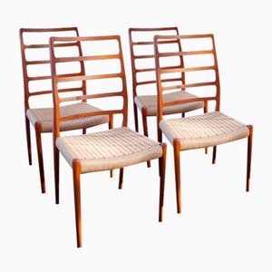 Sedie nr. 82 in teak di Niels O. Møller, Danimarca, anni '60, set di 4