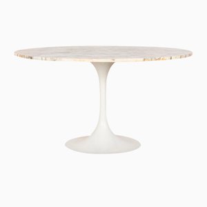 Mesa de comedor Tulip de mármol de Eero Saarinen para Knoll Inc. / Knoll International