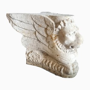 Steinsockel in Form eines geflügelten Löwen, 1500er