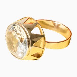 Anello in oro e cristallo di rocca di Erkki Juhani Dahlstedt, 1969