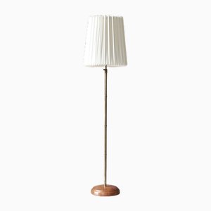 Lampadaire Scandinave en Laiton et Bois de Chêne avec Abat-Jour Le Klint, 1950s