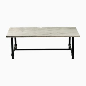 Mesa de centro Balustre elegante de hierro ennegrecido y mármol pulido de Atelier Cabanel