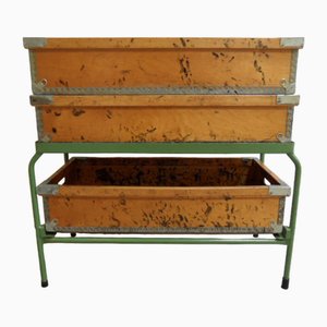 Industrielles Lagerregal aus Metall mit Holzkisten, 1960er, 4 . Set