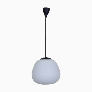 Hängelampe aus Opalglas, 1960er
