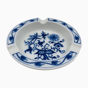 Cenicero de porcelana Sword Mark con estampado de cebolla, siglo XX de Meissen Porcelain