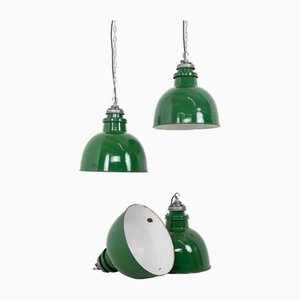 Große industrielle Vintage Hängelampe aus Emaille in Grün von Revo