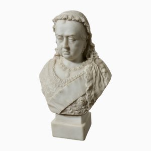 Antique Parian Bust of Queen Victoria by Robson & Leadbetter, 1890s-1910s