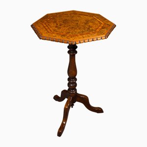 Mesa de vino inglesa octogonal de nogal, década de 1890
