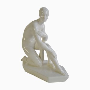 Escultura de cerámica de una mujer desnuda de Hubert Kovařík, Svitavka, años 20