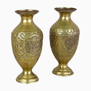Jarrones Biedermeier antiguos de latón chapado, 1860. Juego de 2