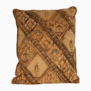 Osmanisches Kissen aus Seidenbesticktem Textil, Islamische Kunst, 17. Jh.