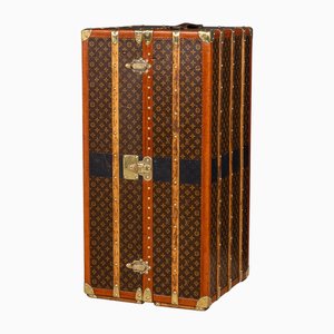 Baule da guardaroba in tela con monogramma del XX secolo di Louis Vuitton, Francia, 1930