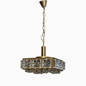 Lampada da soffitto quadrata in ottone con vetro artistico pressato di Boréns Borås, anni '60