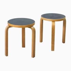 Taburetes modelo 60 de Alvara Aalto para Artek, años 50. Juego de 2