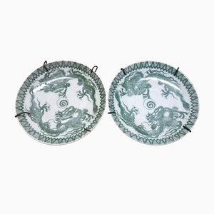 Dai Nippon Teller mit Grünem Drachen, 1890er, 2er Set