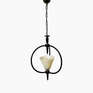 Lampada a sospensione Mid-Century in metallo e vetro opalino, anni '50