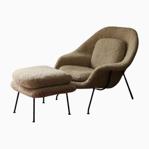 Set of Vintage Womb Chair and Ottoman in Shearling by Eero Saarinen for Walter Knoll, 1950s