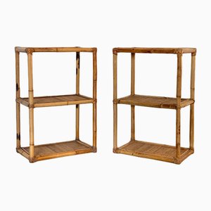 Mesitas de noche de mimbre y bambú, años 70. Juego de 2