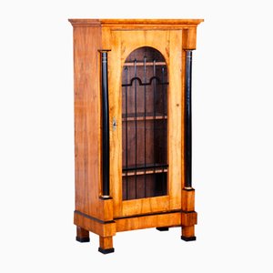 Biedermeier Display Cabinet in Walnut & Glass, Austria 1820s