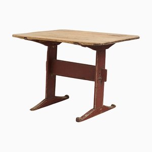 Petite Table d'Art Populaire en Pin, 1700s
