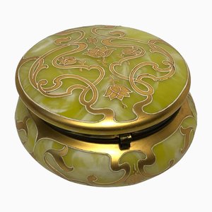 Baratija antigua pequeña de vidrio artístico en amarillo dorado de Loetz, década de 1900