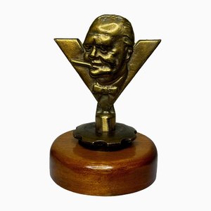 British Winston Churchill V for Victory Car Mascot Sculpture in Bronze, 1940s