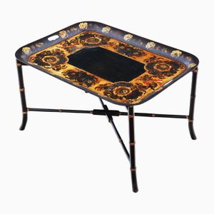Table Basse Victorienne Décorée en Laque Noire sur Support, 1890s