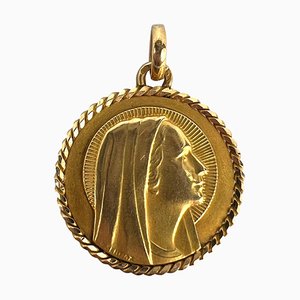 Französische 18 Karat Gelbgold Anhänger mit Jungfrau Maria Medaille von Serraz, 1920er
