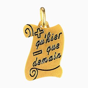 French Plus Quhier Scroll 18k Yellow Gold Enamel Love Charm Pendant from Augis, 1970s