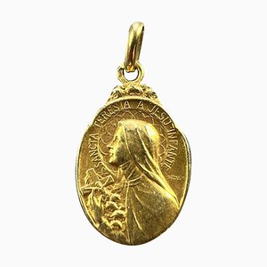 Französischer 18 Karat Gelbgold Anhänger mit St. Therese Charm Medal von Becker, 1890er