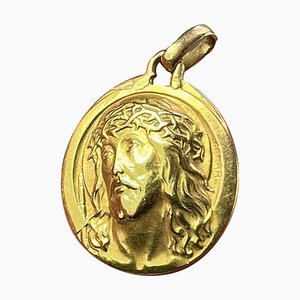 Colgante con medalla de Jesucristo con corona de espinas francés en oro amarillo de 18 k de Charl, años 50
