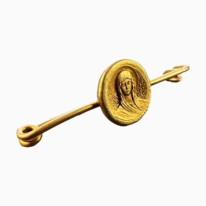 French Virgin Mary Medal Safety Pin 18k Yellow Gold Charm Brooch, 1920s