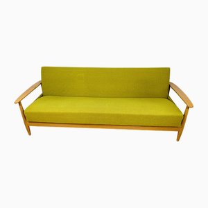 Sofá de diseño danés Mid-Century con función para dormir de tela verde claro, años 70