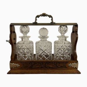 Tantalus Victorien Antique en Chêne Sculpté, 1880, Set de 4