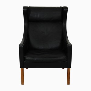 Fauteuil à Oreilles Modèle 2204 en Cuir Noir par Børge Mogensen, 1980s