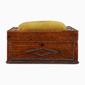 Scatola da cucito Art Deco in legno scolpito, Francia, fine XIX secolo